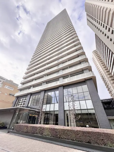 ルネッサなんばタワー