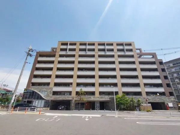 ピアッツァコート西大寺