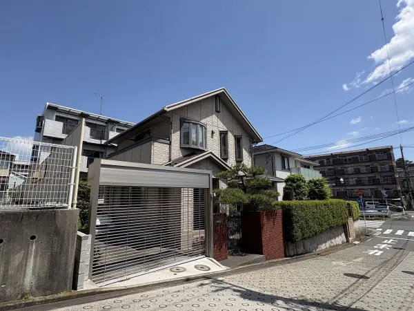 横浜市青葉区あざみ野４丁目　戸建て