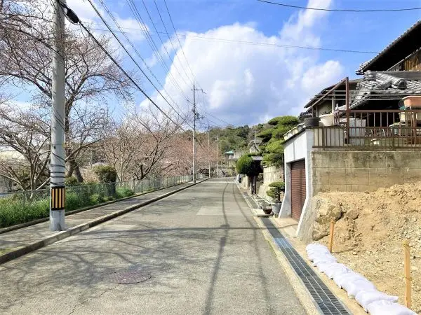 宝塚市中山五月台４丁目　土地