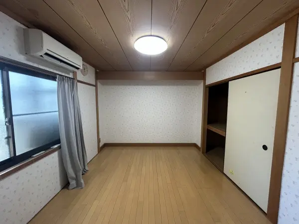 生野区中川西一丁目　連棟住宅