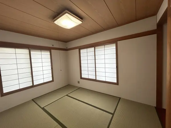 箕面市小野原西三丁目