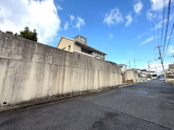 北葛城郡広陵町馬見北1丁目