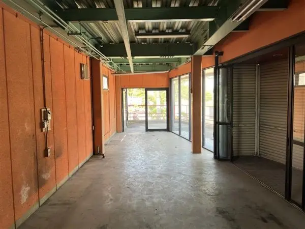 京田辺市草内大切 店舗付住宅