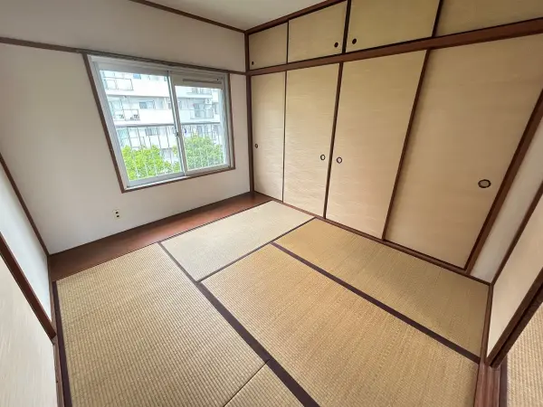 箕面如意谷住宅参号棟