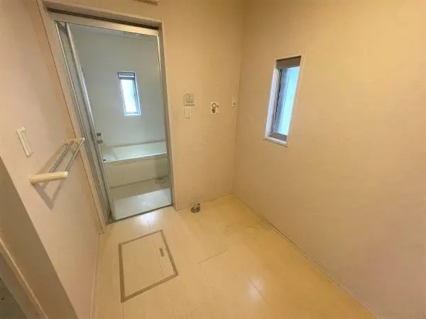 川西市清和台西1丁目　戸建