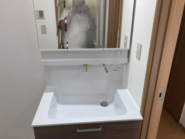 柏原市石川町6番26号