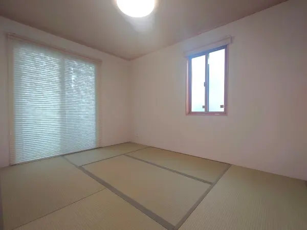 （和室約6.0帖）家事スペースやお子さまの遊ぶスペースなど、多用途ご使用いただけます。