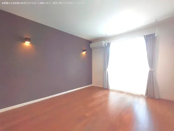 （主寝室約7.1帖）WIC付きです。吊下げ式の室内物干が備わっております。