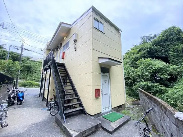 ヒルズ山の寺