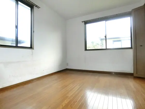 泉区住吉台西2丁目戸建