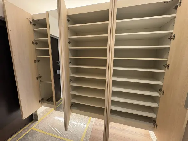 ローレルタワー難波