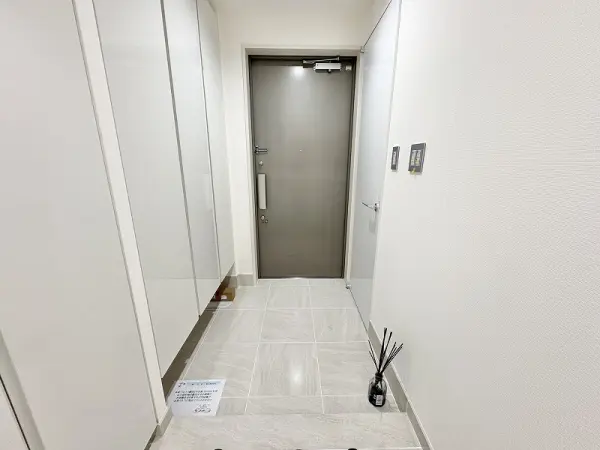 ルネッサなんばタワー