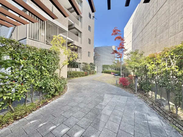 プレミスト徳重