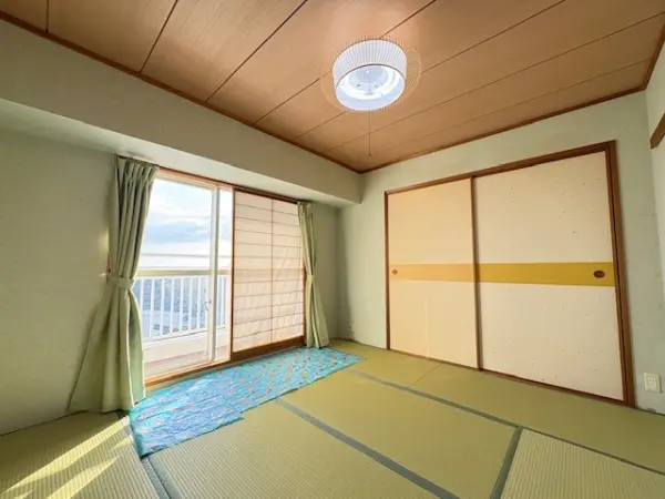 チッタ・ナポリ　A棟