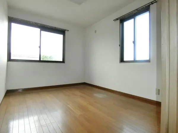 泉区住吉台西2丁目戸建