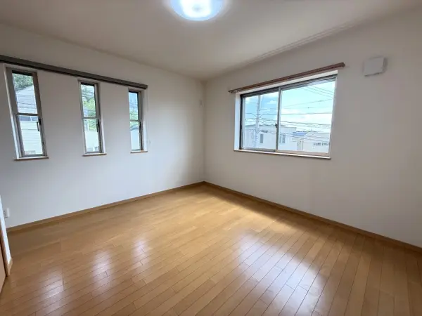 中古戸建　茨木市彩都あさぎ六丁目