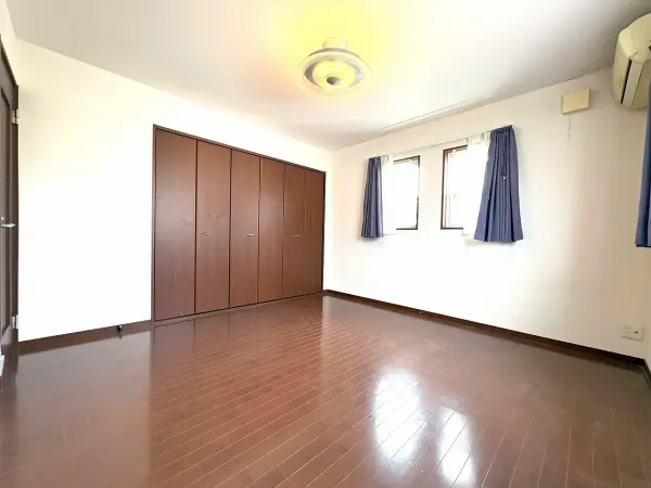 箕面市瀬川一丁目