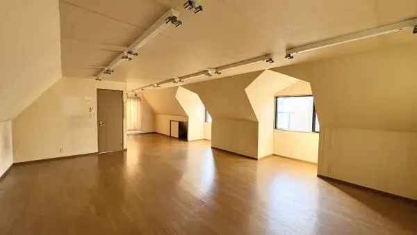 3階洋室は32.0帖の広さがあり、多用途でご活用いただけます。