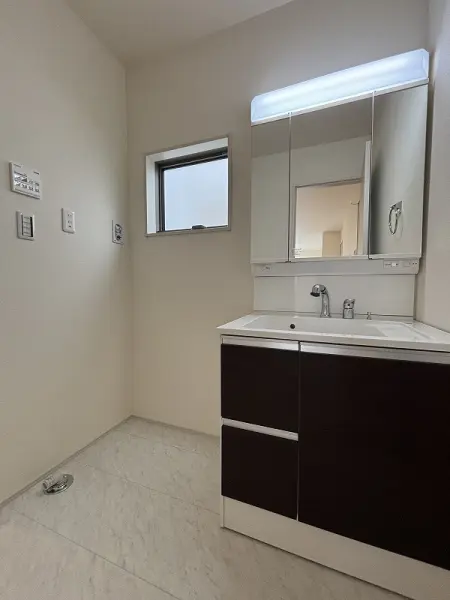 西宮市南甲子園２丁目　３号棟