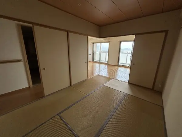 ローレルコート古市四番館