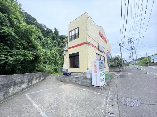 ヒルズ山の寺