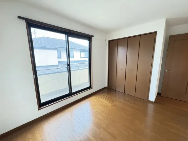 大阪府富田林市小金台四丁目9番6号