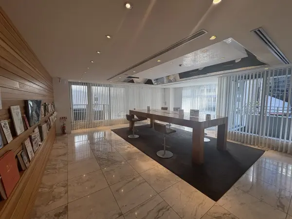 ディーグラフォート大阪N.Y.タワーHIGOBASHI