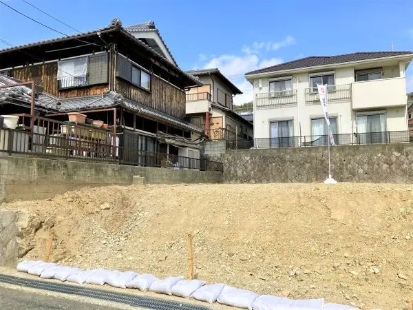 宝塚市中山五月台４丁目　土地