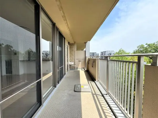 新千里桜ケ丘メゾンシティ参番館