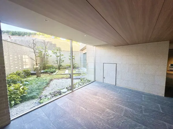 プレミスト高町