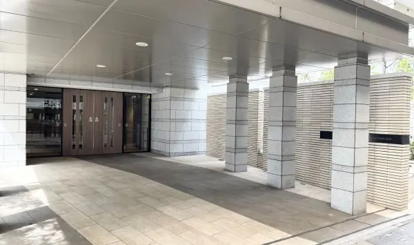 プレミスト四日市駅前 3階