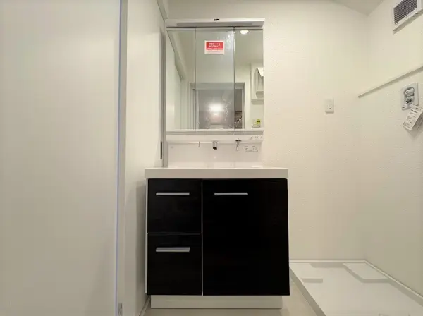 東京都北区志茂3丁目　戸建