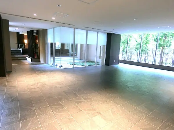 DグラフォートレイクタウンE館
