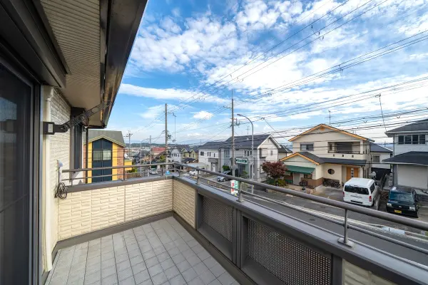 南面バルコニーのため、日あたり・通風良好です。ご質問等ございましたら、お気軽にお問い合わせください。