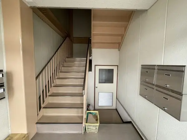 吉本ビル（桜井市粟殿）