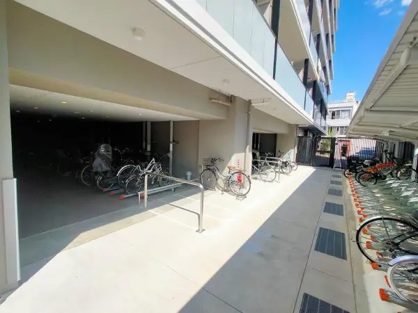プレミスト鷹匠