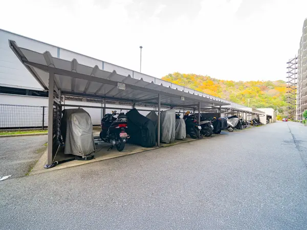 ジャルダン宝塚中山台弐番館B棟