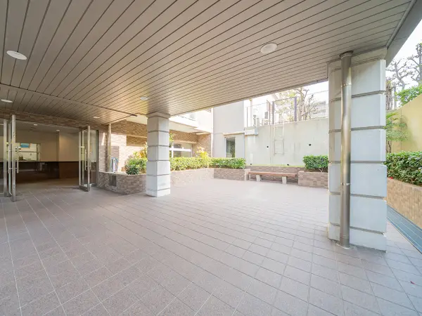 平坦地エリアの為、徒歩や自転車での移動もスムーズです。ぜひ周辺環境とあわせて現地をご見学ください。