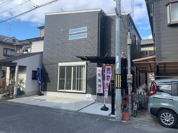 橿原市東坊城町