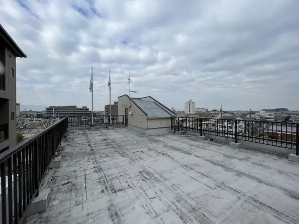 吉本ビル（桜井市粟殿）