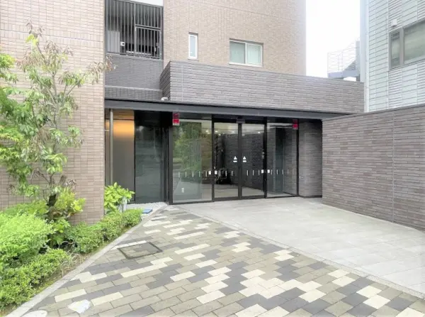 サーパス水戸駅南平和公園