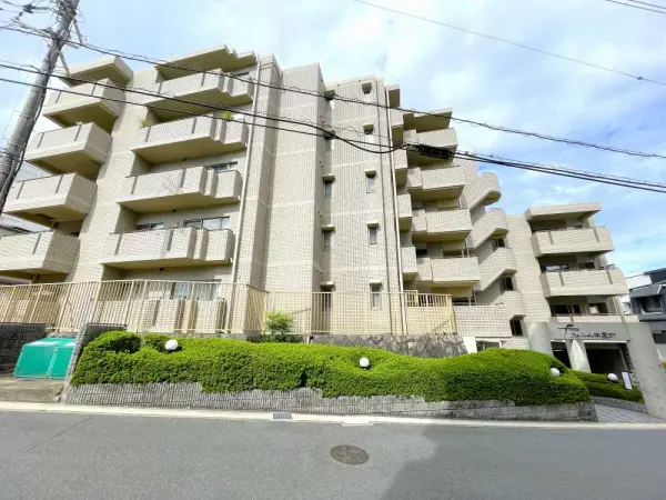 フォルム学園前