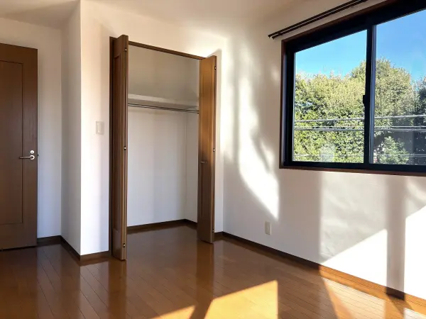 2階南東側洋室6.5帖2