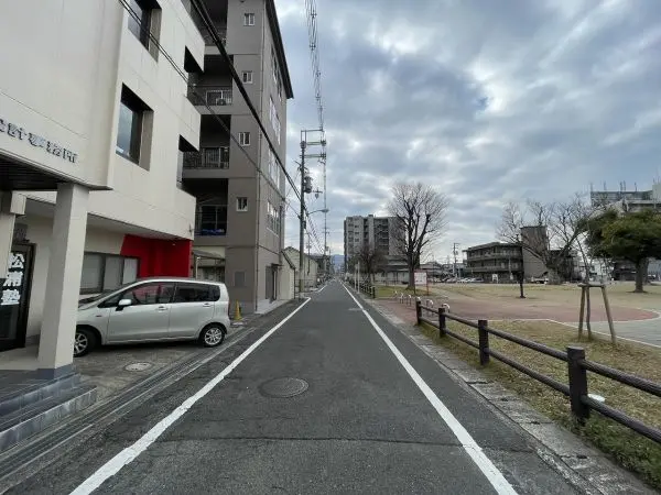 吉本ビル（桜井市粟殿）