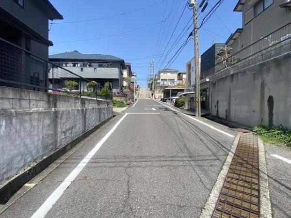 瀬戸市東長根町