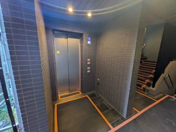 プレミスト奈良三条通り