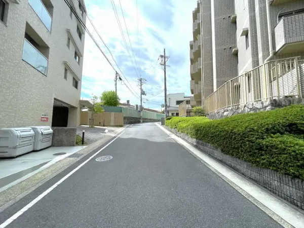 フォルム学園前