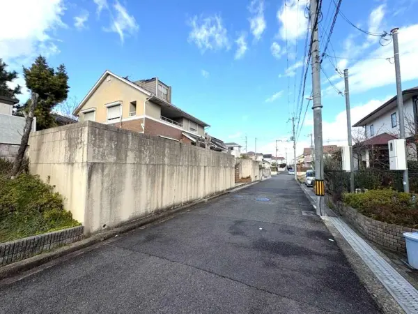 北葛城郡広陵町馬見北1丁目