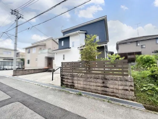 三木市志染町中自由が丘1丁目